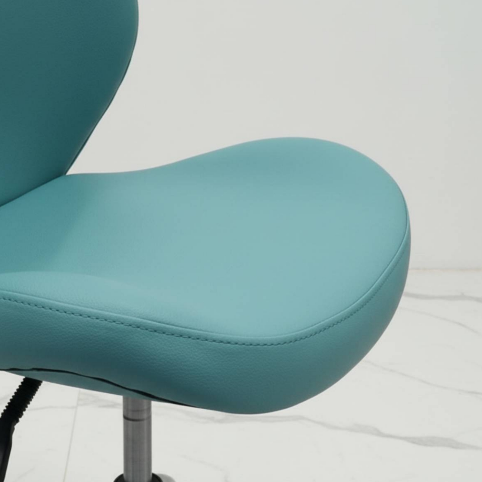 Krzesło obrotowe tapicerowane, – Office Furniture recenzja i cena